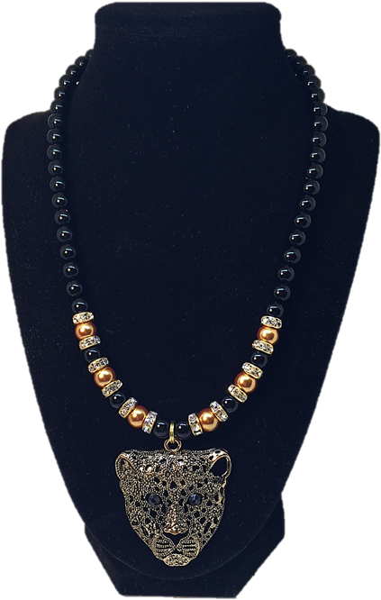 Elegant Leopard Pendant Necklace