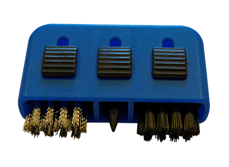 Golf Cleat Wrenchand Brushes