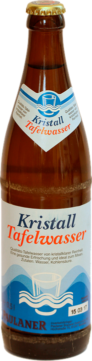 Kristall Tafelwasser Bottle