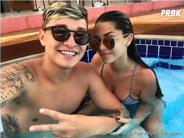 Poolside Selfie Couple Sunglasses