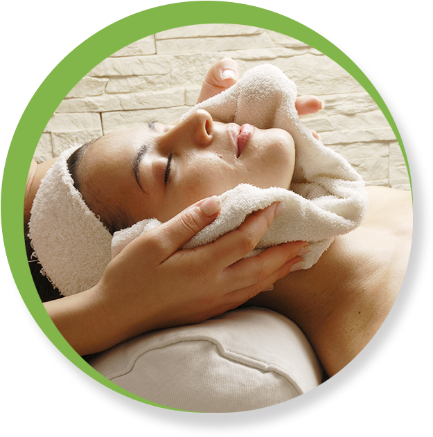 Relaxing Facial Treatmentat Spa