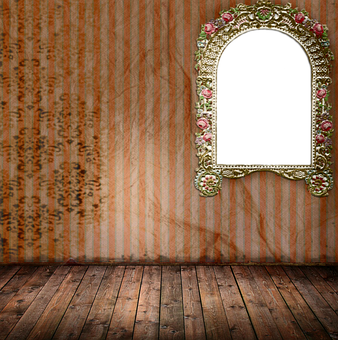 Vintage Mirrorin Empty Room