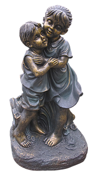 Bronze Sculpture Children Kissing PNG image