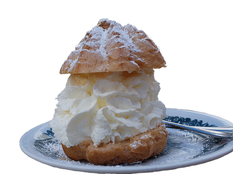 Cream Puff Dessert Delight.jpg PNG image