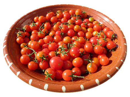 Fresh Cherry Tomatoesin Clay Bowl PNG image