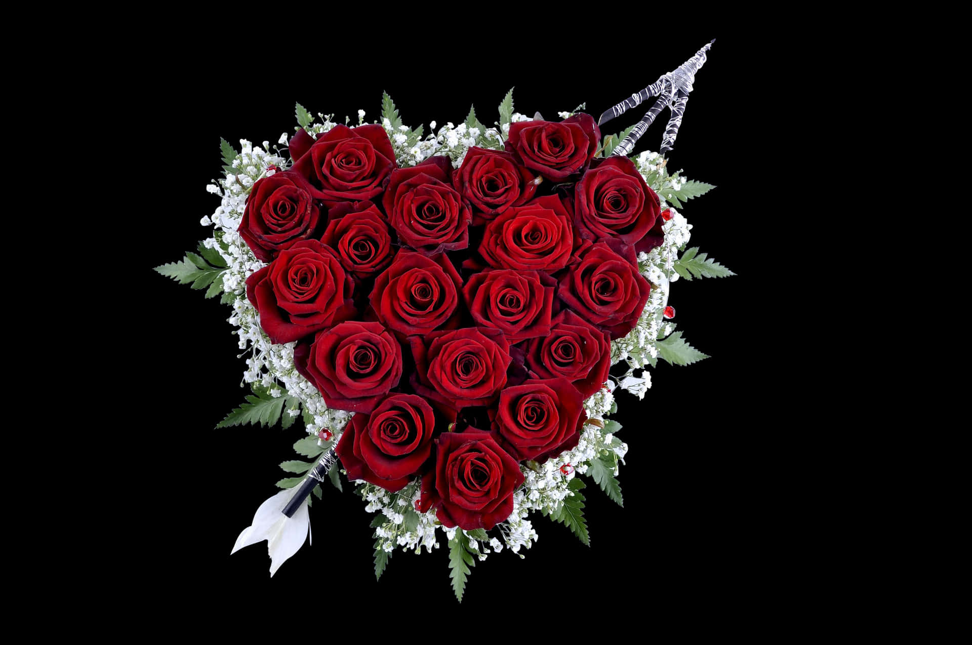 Heart Shaped Rose Arrangement PNG image