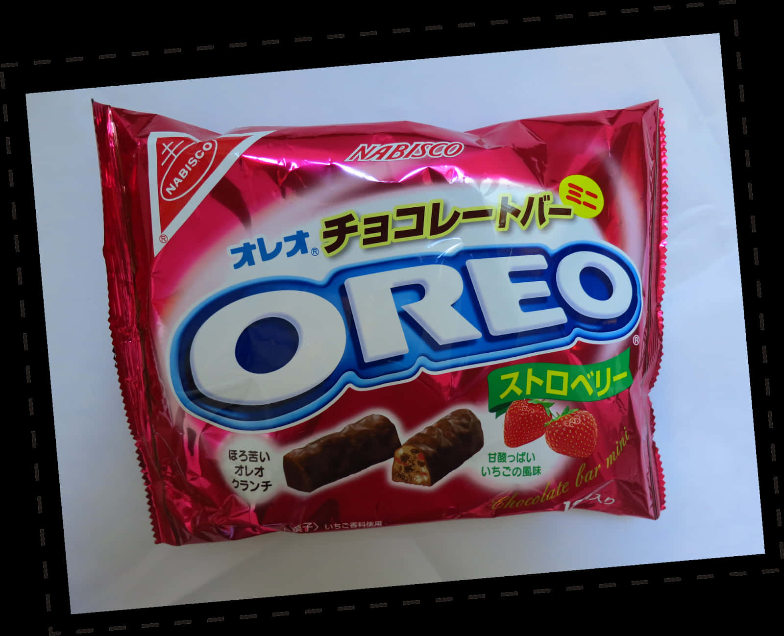 Japanese Strawberry Oreo Package PNG image