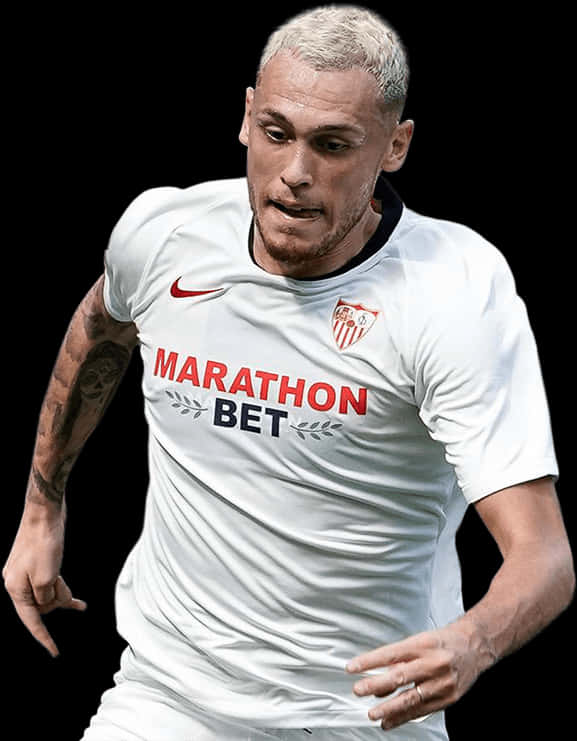 Soccer_ Player_in_ Action PNG image