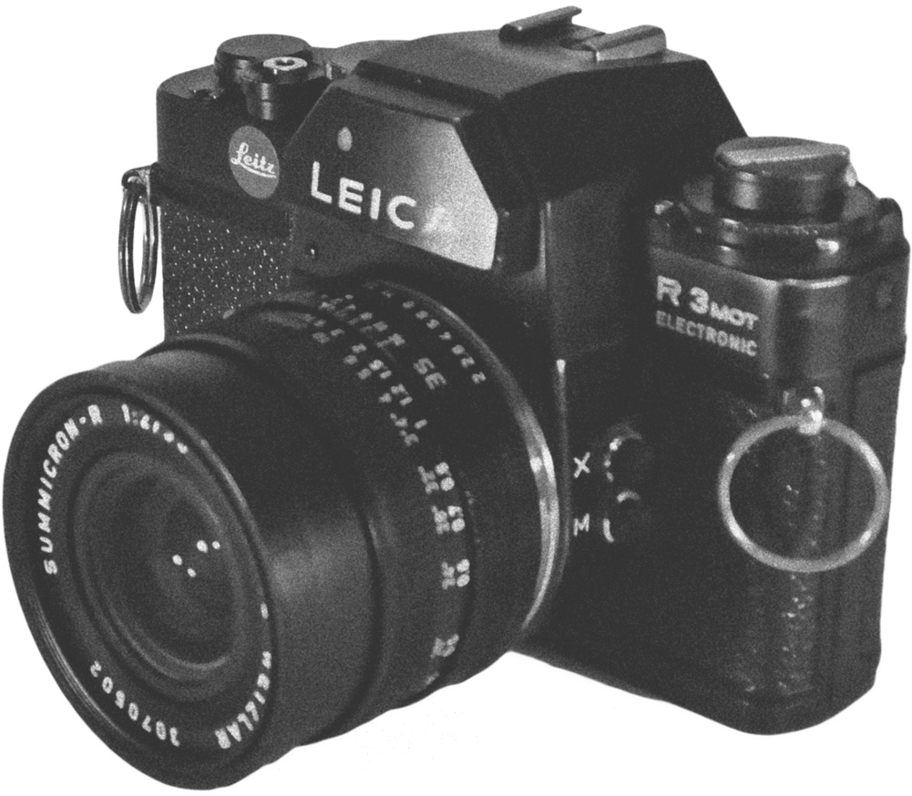 Vintage Leica Camerawith Lens PNG image