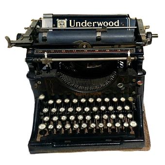 Vintage Underwood Typewriter PNG image