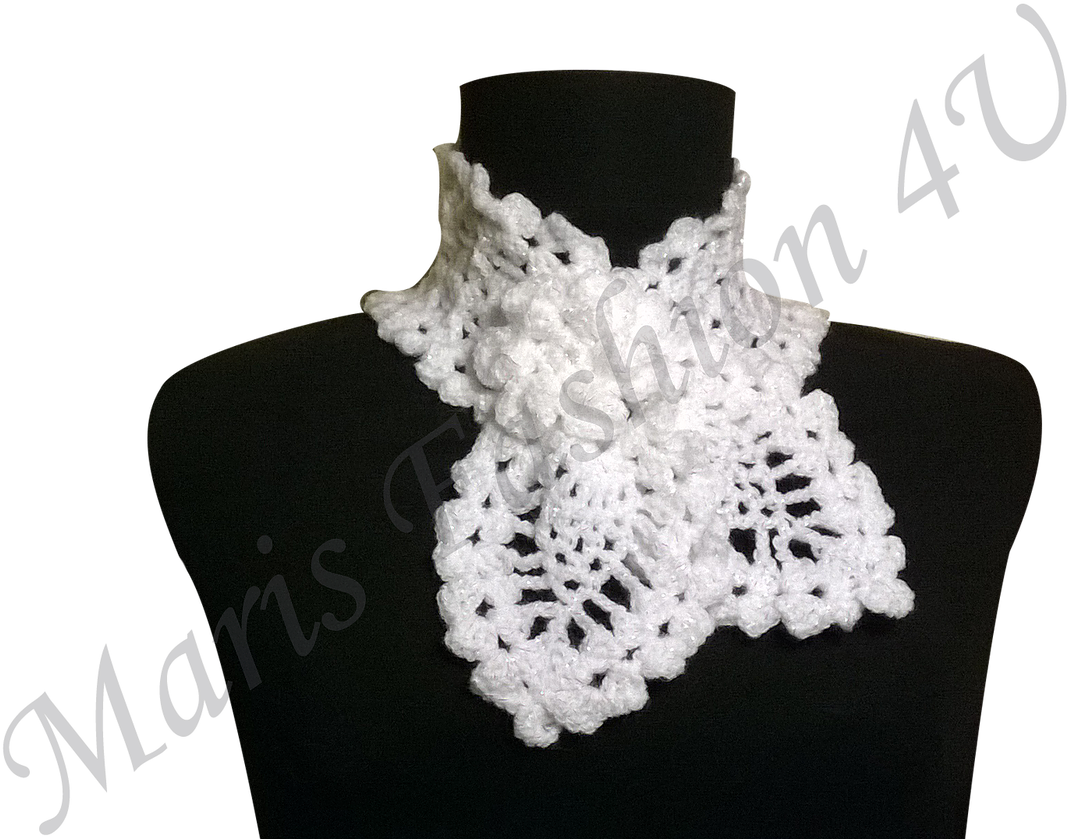 White Crochet Necklace Mannequin PNG image
