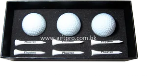 Golf Ballsand Tees Setin Box PNG image