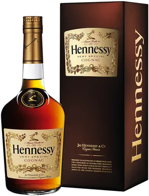 Hennessy_ Very_ Special_ Cognac_ Bottle_and_ Box PNG image