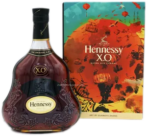 Hennessy X O Cognac Bottleand Artwork PNG image