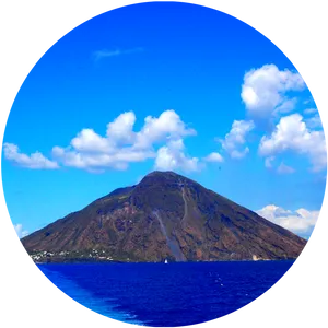 Majestic_ Island_ Volcano PNG image