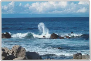 Ocean Wave Crashingon Rocks PNG image