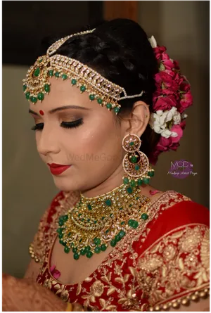 Traditional Indian Bride Portrait PNG image