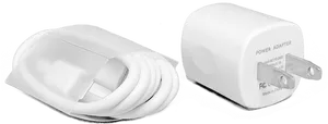 White U S B Power Adapterand Cable PNG image